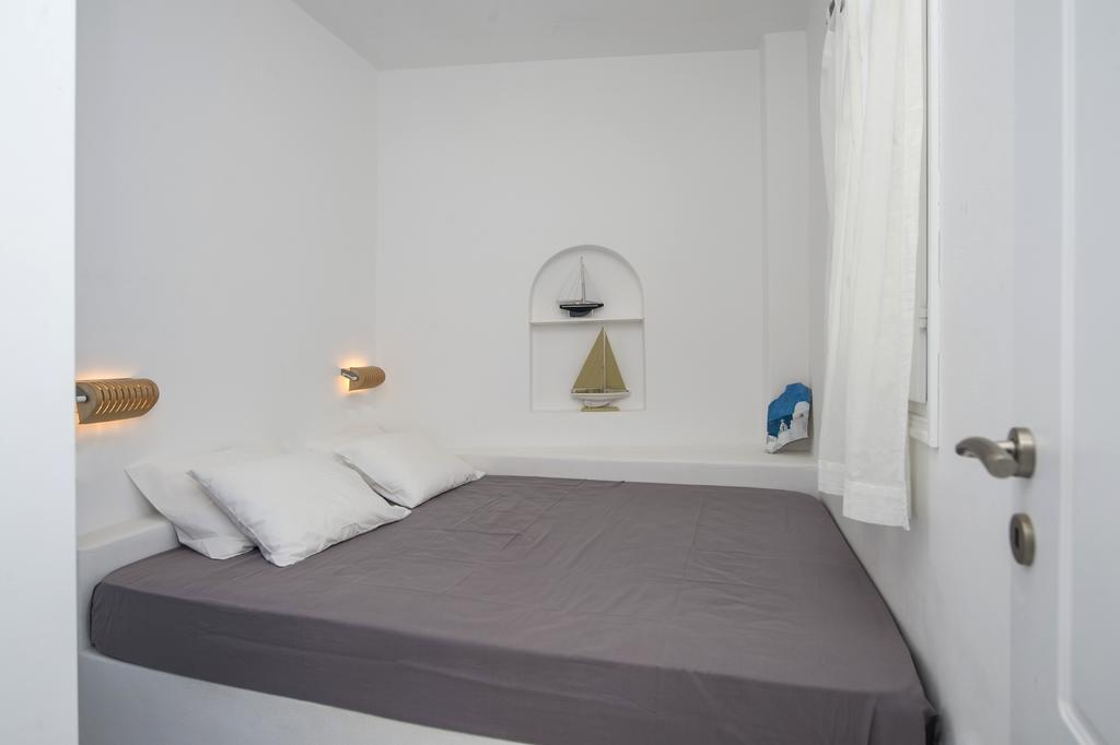 Aiolos Home With Private Veranda And Amazing Sea Views, Paros Piso Livadi Exterior foto